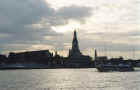 Wat Arun in the background 